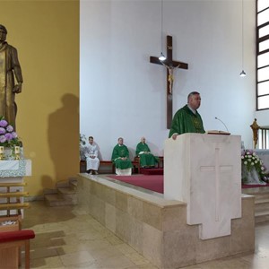 Izložba kao zahvala za pet godina svećeničkog služenja dubovačkome kapelanu dr. Vladi Mikšiću 